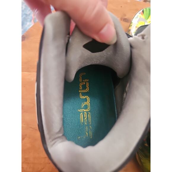 Nike LeBron 11 “Everglades” Size 11 Black And Multi-colored Good Used Condition - Picture 9 of 16